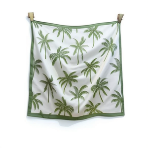 Foulard quadrato piccolo con stampa albero di cocco 70x70 cm, accessorio moda per donna - Product Image 1