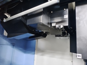 DSM5705 Serie Superior Estabilidad de alta precisión Automatizado CNC Centro de mecanizado vertical de 3 ejes Fanuc BT40 para mecanizado de metales - Product Image 5