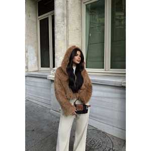 Manteau en fourrure de vison beige, extérieur en laine, simple boutonnage, fermeture éclair, rembourrage en coton, imprimé animal, coque en laine tissée, ceinture - Product Image 3