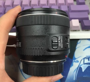 Objectif d'appareil photo plein format à focale fixe grand angle 35 mm <span class=keywords><strong>F2</strong></span>, monture EF, taille de filtre 58 mm, <span class=keywords><strong>90</strong></span> % neuf, original - Product Image 3
