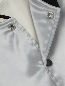 Chaqueta Varsity Premium para Hombre, Cortavientos de Poliéster Satinado, con Logotipo Personalizado, Cuello Alto con Logotipo Frontal - Product Image 4