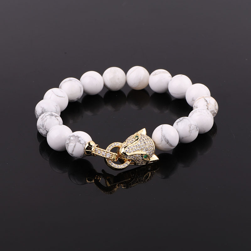 Oro howlite