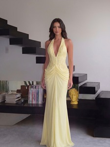 <span class=keywords><strong>Robe</strong></span> de soirée sur mesure Nouvelle Collection 2026 : Col halter, décolleté plongeant en V, corset en dentelle avec traîne <span class=keywords><strong>sirène</strong></span> drapée et froncée - Product Image 2