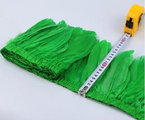 Bordures en plumes d'oie naturelles <span class=keywords><strong>pas</strong></span> chères pour costumes, franges en plumes d'oie teintes vert foncé pour jupes avec ruban de <span class=keywords><strong>satin</strong></span> - Product Image 1
