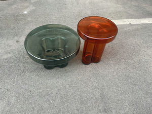 Juego de Mesa de Centro y Mesa Auxiliar de Estilo Moderno Disen, con Tapa Redonda de Vidrio Transparente y Base Tipo Hongo - Product Image 3