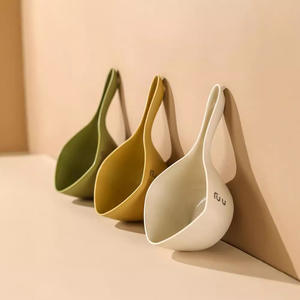 Louche à eau en plastique, matériau PP, épaissie, multifonction, avec long manche, pour la cuisine et le shampoing - Product Image 3