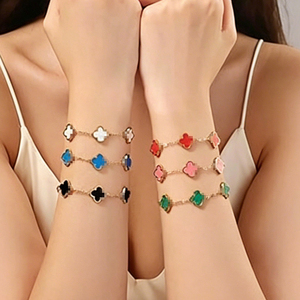 <span class=keywords><strong>Bracciale</strong></span> a Catena Quadrifoglio Portafortuna in Acciaio Inossidabile Placcato <span class=keywords><strong>Oro</strong></span> 18k con <span class=keywords><strong>Madreperla</strong></span>, Antiossidante, Ipoallergenico, da Donna - Product Image 2