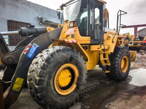 รถตักล้อยาง Volvo L120G มือสอง ขนาด 6 ตัน เครื่องจักรก่อสร้าง ชั่วโมงการทำงานต่ำ ขาย - Product Image 4