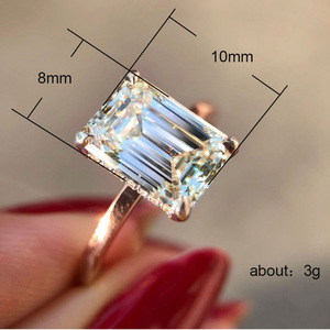 Anello classico con pietra quadrata a quattro punte per donna, design intarsiato in tonalità rosa, gioielli eleganti e alla moda - Product Image 4