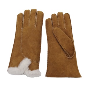 Gants en peau de mouton mérinos de qualité supérieure, personnalisés en gros, avec poignets en fourrure véritable, gants en <span class=keywords><strong>cuir</strong></span> d'hiver, gants en peau de mouton mérinos - Product Image 1