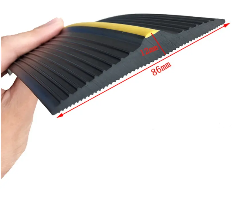 Rolling shutter door bottom windproof sealing strip rubber strip