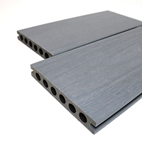 Planche composite bois-plastique de haute qualité pour terrasse extérieure, surface rainurée, co-extrusion, pour projets de passerelles de parcs publics