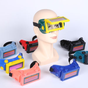 نظارات لحام QiaoShiFu الحاصلة على براءة اختراع من المصنع نظارات لحام داكنة أوتوماتيكية للحام Mig Tig - Product Image 1