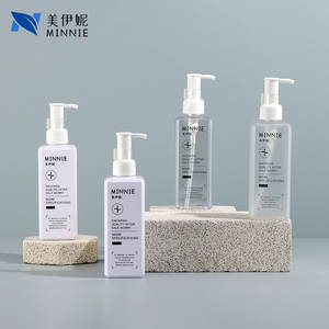 Botella de plástico transparente Minnie Square de 250 ml con dispensador de bomba para champú, gel de ducha, loción y envases de cosméticos - Product Image 3