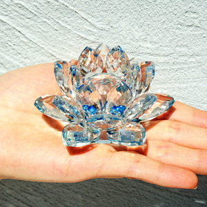 Statuine Scintillanti a Forma di <span class=keywords><strong>Fiore</strong></span> di Loto in Cristallo Ornamento Decorativo Feng Shui <span class=keywords><strong>Fiore</strong></span> di Cristallo per Centrotavola Casa e Ufficio - Product Image 1