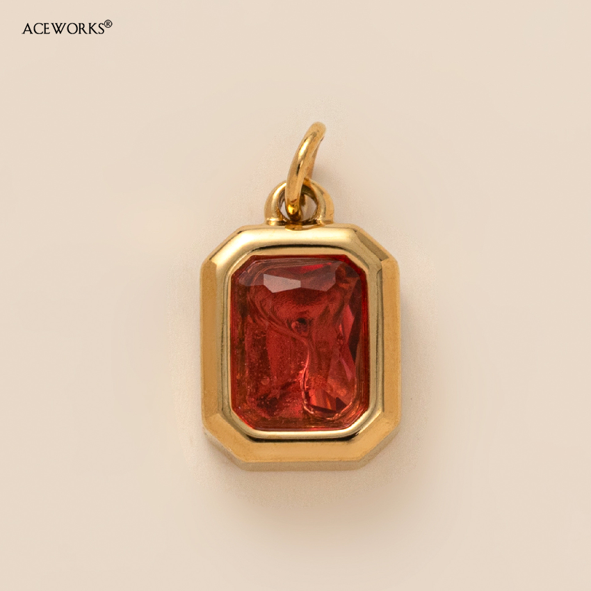 Rouge, coupe carrée