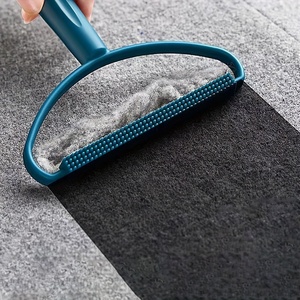 KingHon Portable <b>Pet</b> Hair Remover Roller for Dog Cat Fur Cleaning Lint Carpet Woolen Coat Sweater Fluff <b>Brush</b> Combs for Grooming - Product Image 3