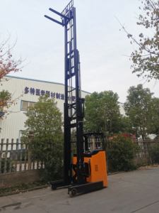 저렴한 가격 20-45mm 전기 도달 트럭 48V 3t 용량 착석 전기 지게차 팔레트 창고 용 스태커 화살표 통로 - Product Image 5