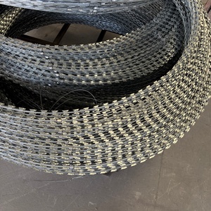 <span class=keywords><strong>Alambre</strong></span> <span class=keywords><strong>de</strong></span> Púas Galvanizado <span class=keywords><strong>de</strong></span> 2.5mm, 50kg, 800 <span class=keywords><strong>Metros</strong></span>, Precio <span class=keywords><strong>de</strong></span> Fábrica 2026, Bajo Costo - Product Image 3