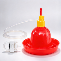 Abreuvoir automatique pour volailles avec raccord de tuyau d'arrosage