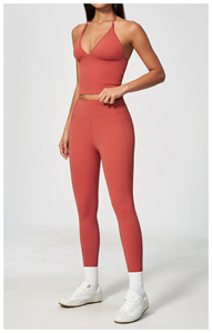 Ensemble sportif 2 pièces pour femme : Crop top bustier et legging long rayé bleu marine en tricot respirant (Spandex et Polyester) - Product Image 6