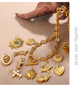 El Santuario Dorado |   Amuletos de Fe y Espiritualidad de Acero Inoxidable Chapado en Oro PVD de 18K |   Colgantes Religiosos para la Creación de Joyas - Product Image 6