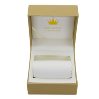 Boîte à montre carrée en cuir PU de luxe, personnalisable avec logo de marque, emballage pour bijoux avec fermeture à pression et impression en relief