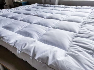 <span class=keywords><strong>Surmatelas</strong></span> épais personnalisé <span class=keywords><strong>en</strong></span> <span class=keywords><strong>duvet</strong></span> <span class=keywords><strong>de</strong></span> <span class=keywords><strong>canard</strong></span> <span class=keywords><strong>et</strong></span> d'oie, doux, à prix d'usine, pour la maison <span class=keywords><strong>et</strong></span> l'hôtel, tailles King <span class=keywords><strong>et</strong></span> Queen - Product Image 5