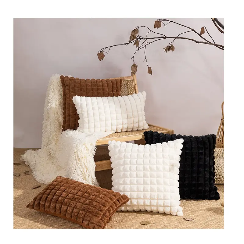 2023 New Arrival Customized 18x18 Ivory White Taupe Brown Check Ins Fashion Faux Rabbit fur looking velvet Amazon Throw pillow