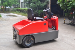 Mini Tractor Multifuncional Disponible de 4, 5 y 6 Toneladas, de Trabajo en Espacios Reducidos y Fácil Operación - Product Image 4