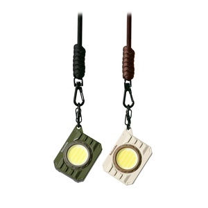 Lámpara de Camping Naturehike para Exteriores, Impermeable, Portátil, Mini Lámpara - Product Image 1