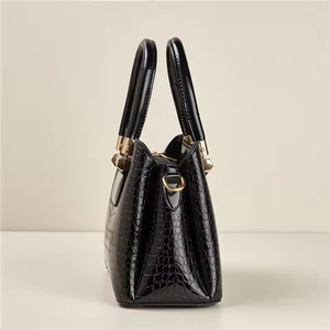 Sacs fourre-tout élégants en cuir PU pour femmes, personnalisables OEM/ODM, sacs à main vegan de luxe pour femmes, printemps, été, automne, hiver - Product Image 6