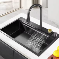 Évier de cuisine en acier inoxydable noir avec robinet cascade, robinet extractible et accessoires multifonctions