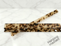 Support de Mahjong Moderne de Luxe en Acrylique Effet Écaille de Tortue Clair de 20 Pouces |   Conception pliable, équipée d'étagères magnétiques