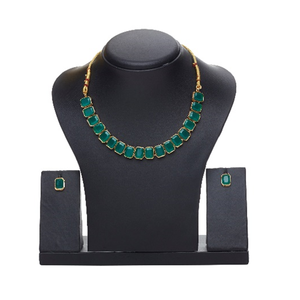 Ensemble de bijoux élégant en 4 pièces comprenant un magnifique collier sautoir et un collier à plaque pour le bureau, les occasions décontractées ou les soirées - Product Image 6