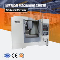 Centre d'usinage vertical CNC VMC850 à 3 axes avec guides linéaires pour la fabrication de pièces détachées automobiles