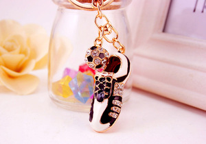 Wholesale Football Shoes Rhinestone Keychain Car Purse <b>Bag</b> Buckle Pendant <b>Key</b> <b>Ring</b> Keychain Sports Gift - Product Image 6
