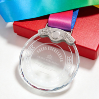 Médailles en cristal de verre de style sportif avec logo personnalisé DILU, médailles en cristal de verre facetté en forme d'étoile, plaques, trophées, souvenirs, cadeaux