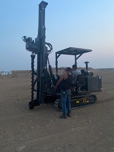 TZ536 태양광 파일 드라이버는 텔레스코픽 마스트 디자인을 갖추고 있어, 파일 사이의 유연하고 편리한 이동이 가능합니다. - Product Image 6