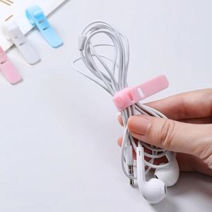 Attache-câble en silicone X919 avec boucle auto-agrippante pour gestion des câbles, faisceaux de câblage, marqueurs de câbles et gestion des fils d'alimentation pour écouteurs - Product Image 4