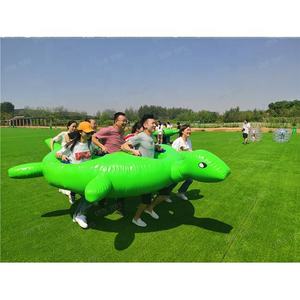 カスタマイズ可能なPVC製インフレータブル亀とウサギの屋外チームビルディングスポーツゲーム玩具、商業利用可能、EN14960認証済み、送風機付き - Product Image 1