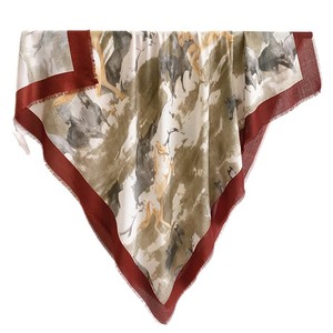 Khăn quàng cổ vuông lớn thời trang nữ 130x130 chất liệu polyester linen mềm mại họa tiết ngựa mùa thu - Product Image 5