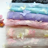Tissu en dentelle 3D douce avec fleurs perlées et sequins métalliques pour robe et jupe
