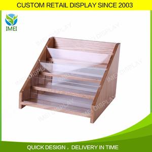 Espositore per carte regalo espositore per carte regalo espositore da banco in legno con design personalizzato - Product Image 4