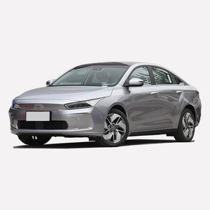 For Geometry a 11,000 km Used Sedan Compact <strong>Electric</strong> <strong>Car</strong> Automatic Left <strong>4</strong>-door 5-<strong>seater</strong> Luxury R16 LED Headlights - Product Image 3