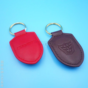 Porte-clés personnalisé en cuir PU avec logo en métal, matériau en alliage de zinc pour accessoires de clés de voiture, cadeau d'affaires, couleur rouge YSK20202145 - Product Image 3