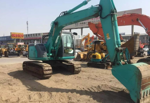 Excavadora Mediana Kobelco SK135SR de 13.85 Toneladas de Segunda Mano, Motor Kobelco, Cucharón de 0.5-0.55 m, Giro de Cola Ultracorto, Ahorro de Energía - Product Image 2