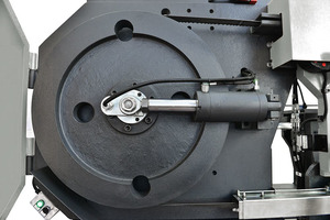 Type Z Automated H Beam Assembly Processing Line High-Accuracy Hydraulic Double Mitre Bandsaw Machine - Product Image 5