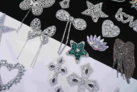 Nouvel élément 3d étoile strass cristal Applique strass fer sur Patch Hot Fix cristal couture Applique pour veste de mariée
