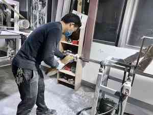 กีตาร์ไฟฟ้า OEM <span class=keywords><strong>LP</strong></span> ไม้มะฮอกกานี ขนาด 39 นิ้ว เคลือบเงา หน้าไม้แท้ หลัง/ข้างไม้โรสวูด ฟิงเกอร์บอร์ดไม้โรสวูด - Product Image 6